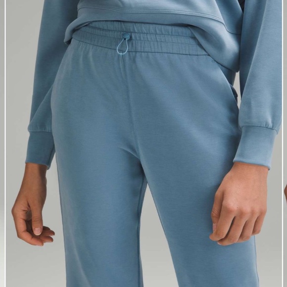 Lululemon Softstreme High-Rise Straight-Leg Cropped Pant Utility Blue - Picture 2 of 5